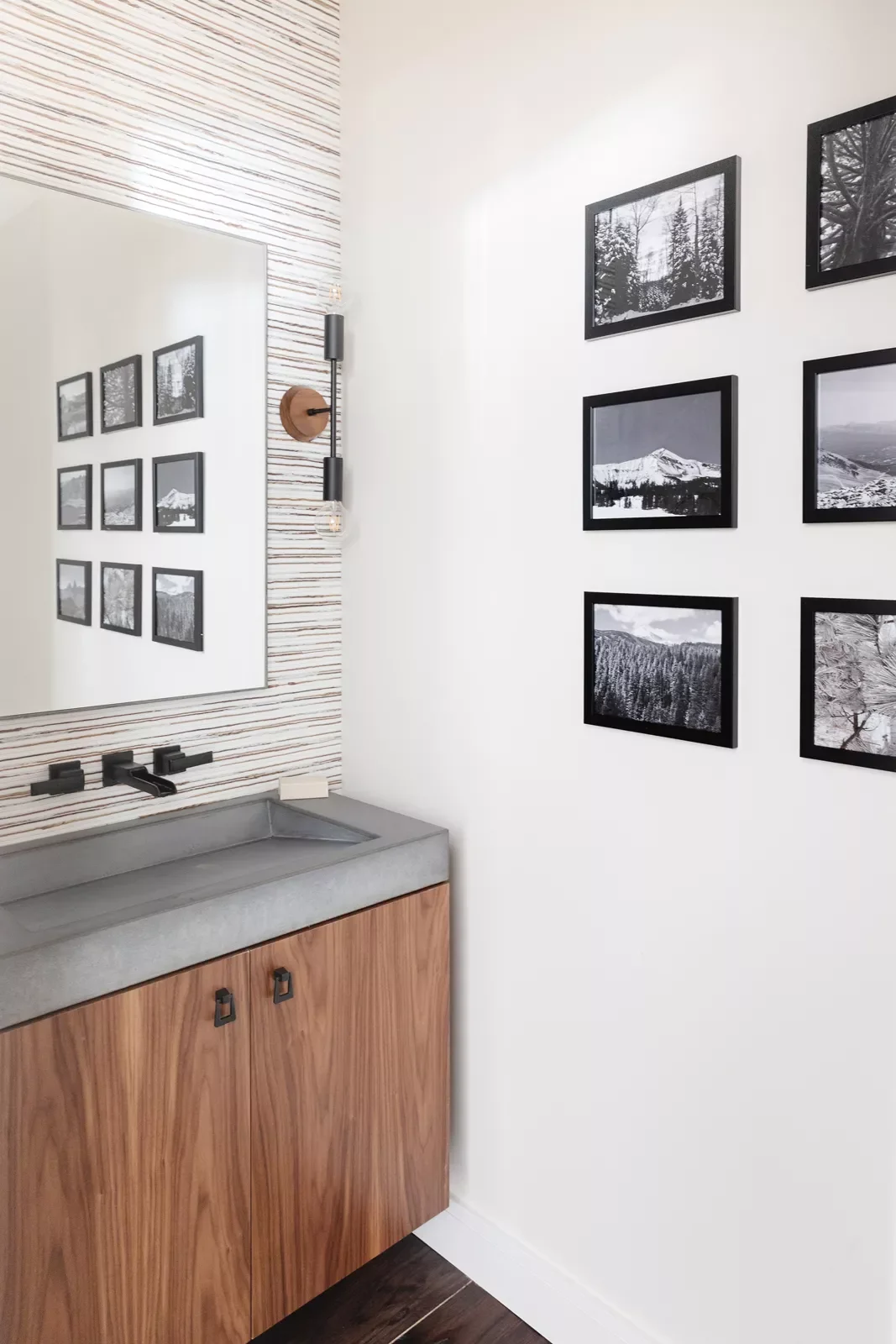 74 Amazing Bathroom Decorating Ideas That Will Transform Your Space 8 A Black-and-White Gallery Wall