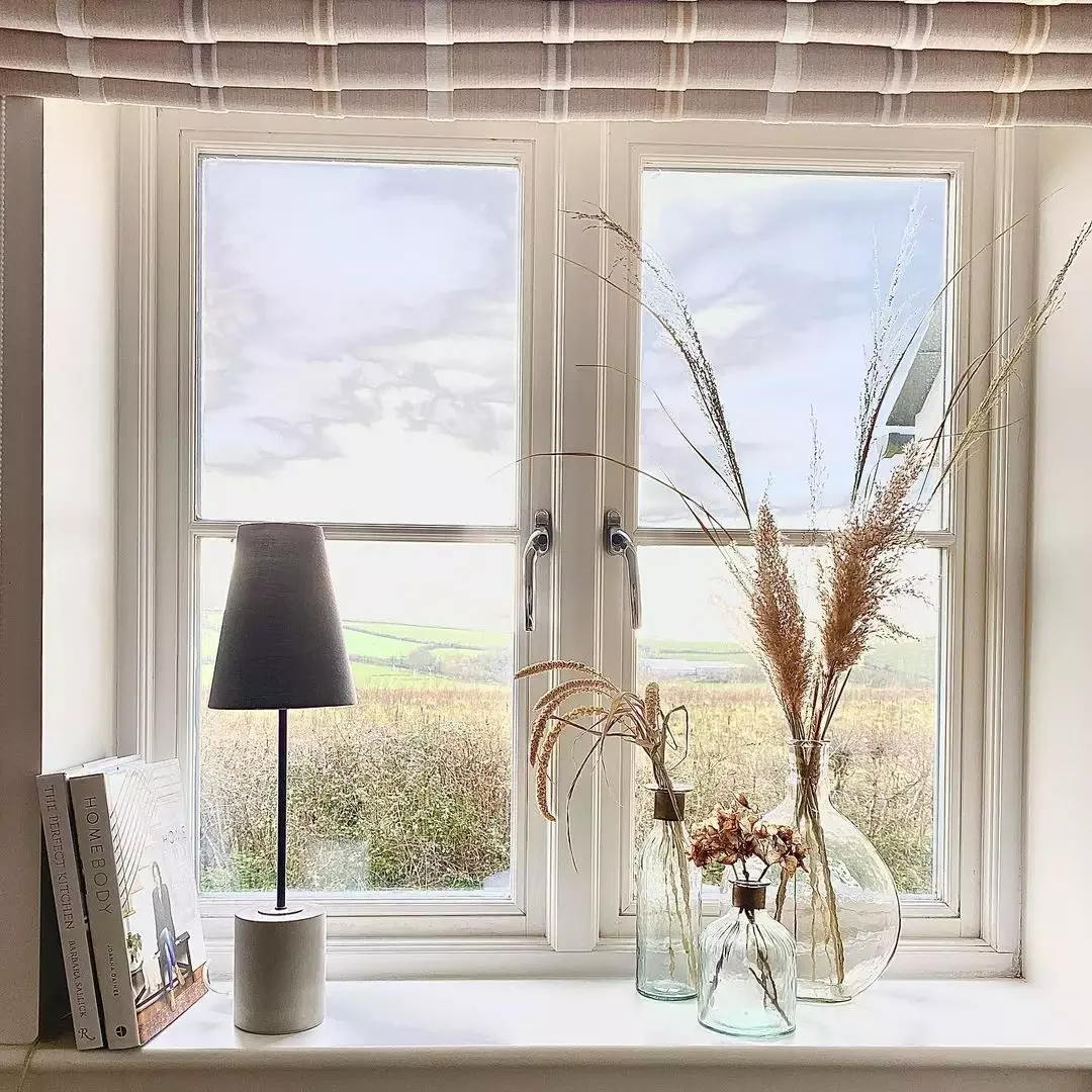 26 Stunning Window Sill Styling Ideas That Will Transform Your Space 8 A Glowing Display