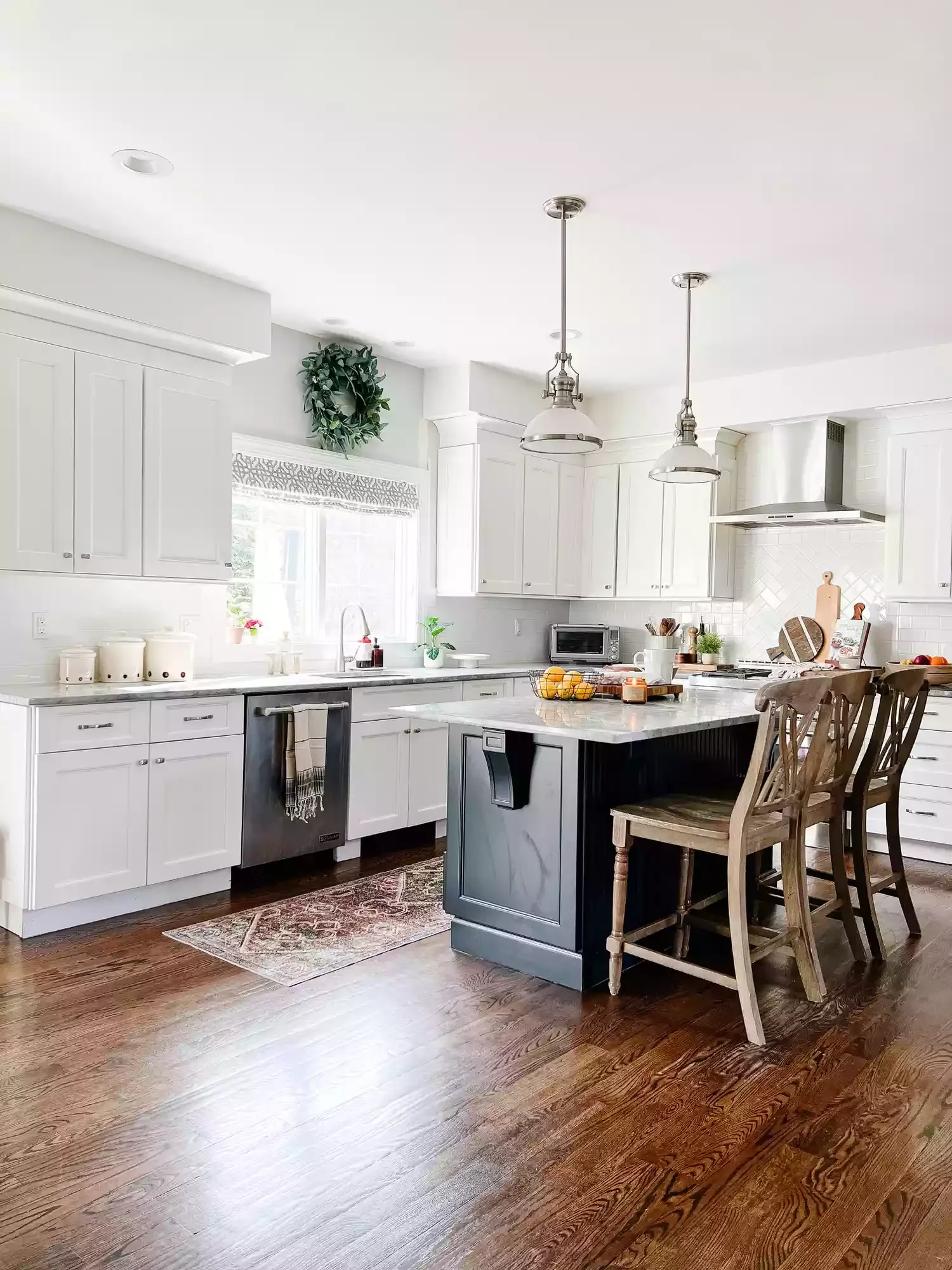 30 Charming Rustic Kitchen Designs That Will Steal Your Heart 12 A Little Modern, a Little Farmhouse