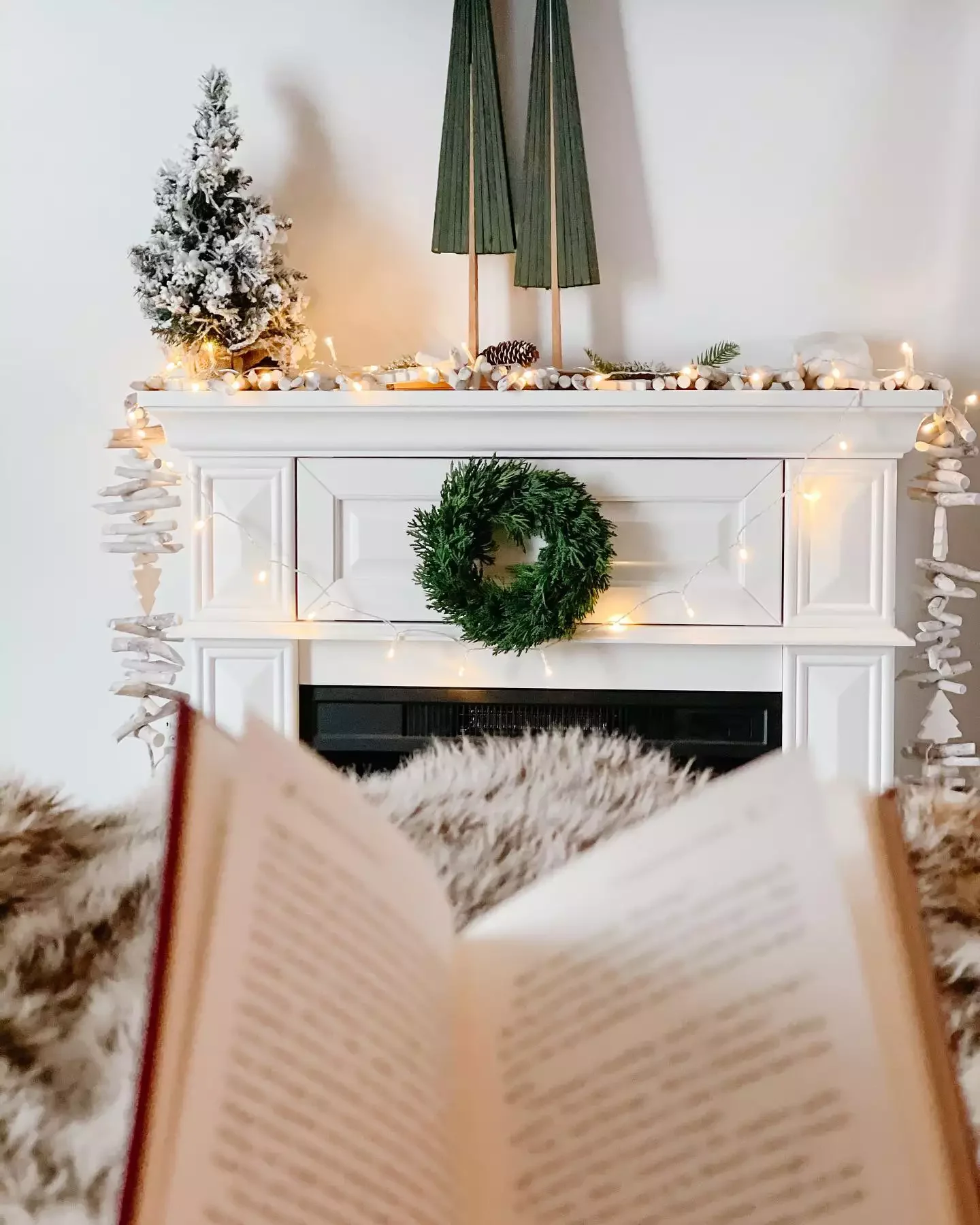 32 Stunning White Christmas Tree Ideas That Will Transform Your Holiday Decor 8 A Mantel Compromise