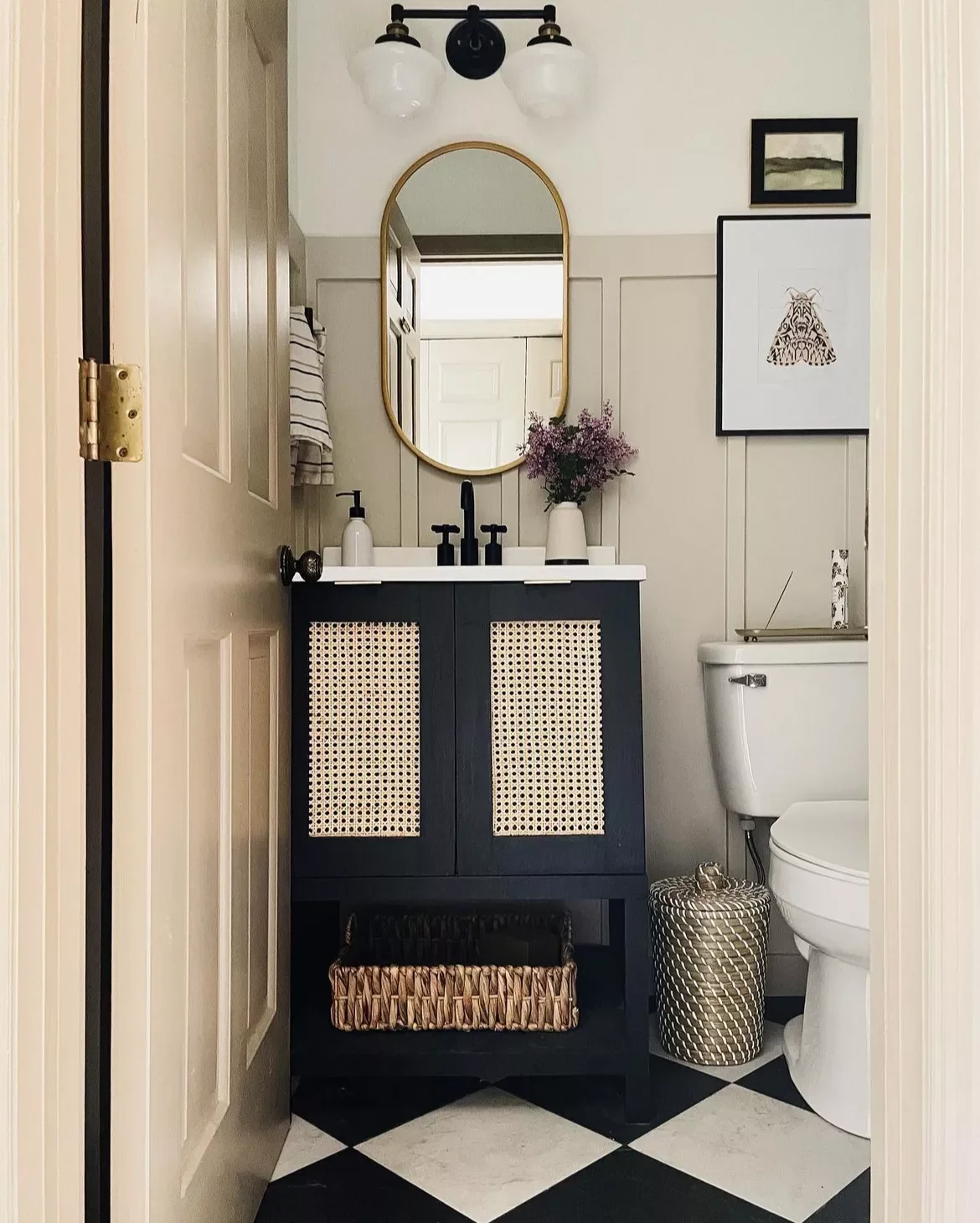 15 Board and Batten Accent Walls That Transform Any Room With Instant Texture 11 A Neutral Board and Batten Bathroom
