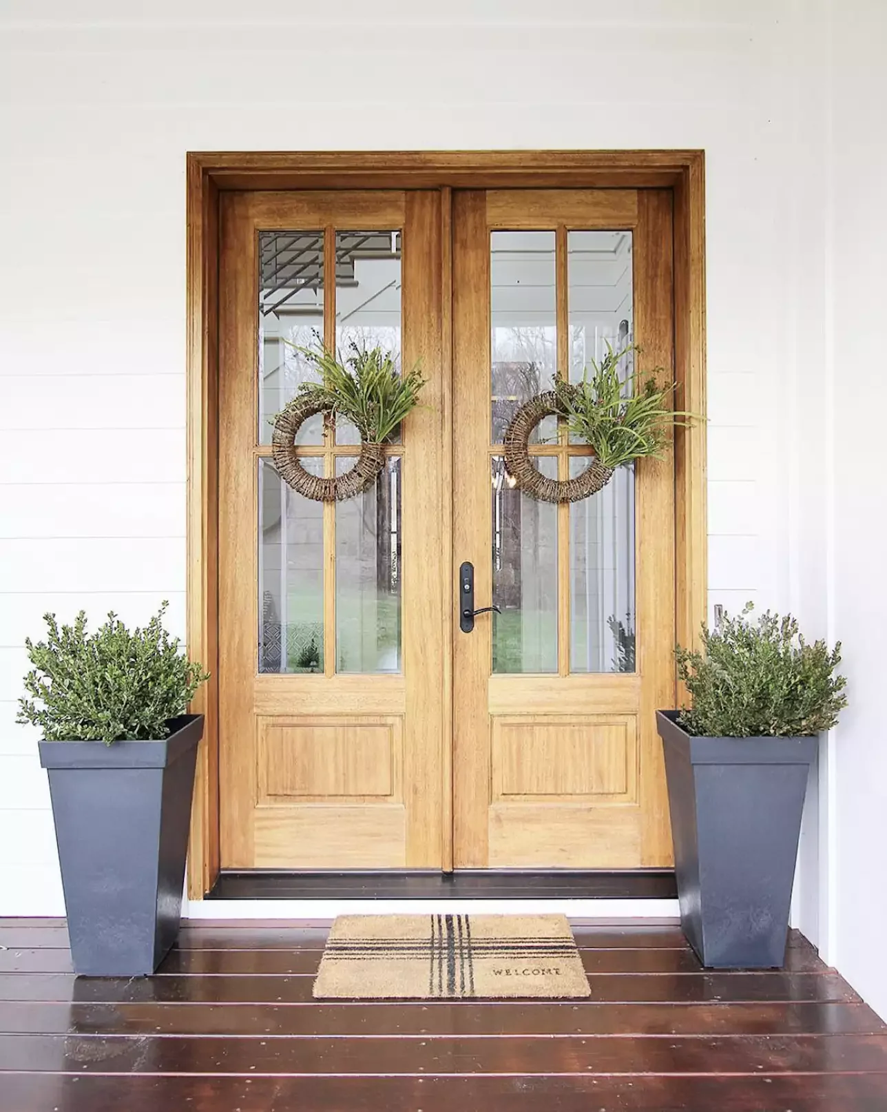 25 Beautiful Summer Wreath Ideas to Brighten Your Front Door 12 A Pair of Matching Twig Wreaths