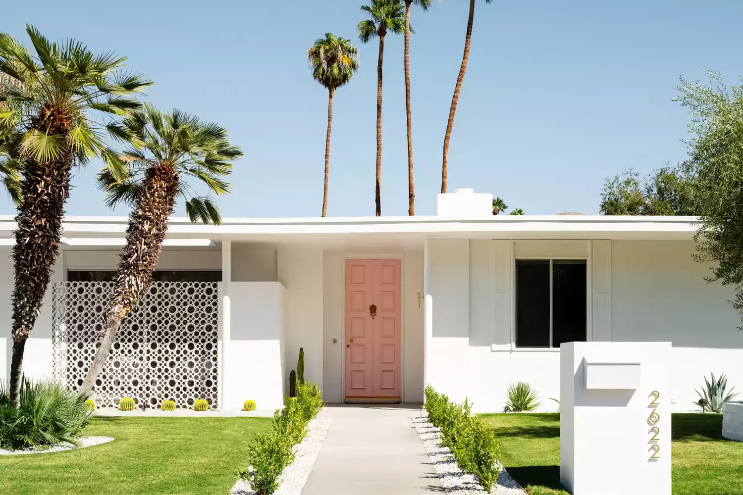 24 Stunning Rock Landscaping Ideas to Transform Your Front Yard A Polished Look