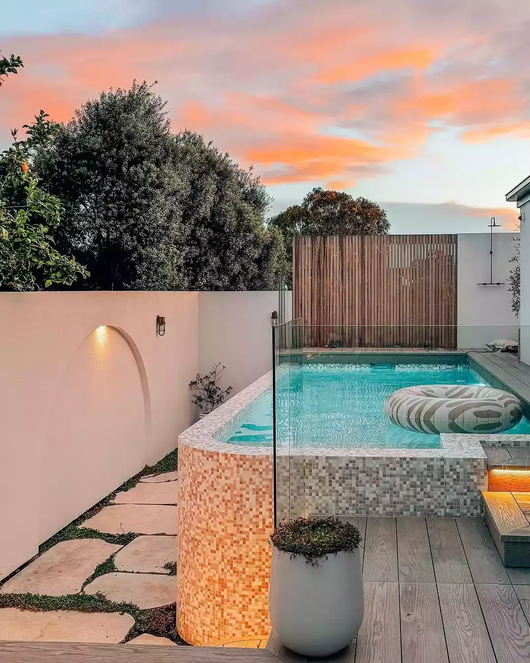 27 Gorgeous Garden Pathway Ideas to Transform Your Outdoor Space A Pool Pathway