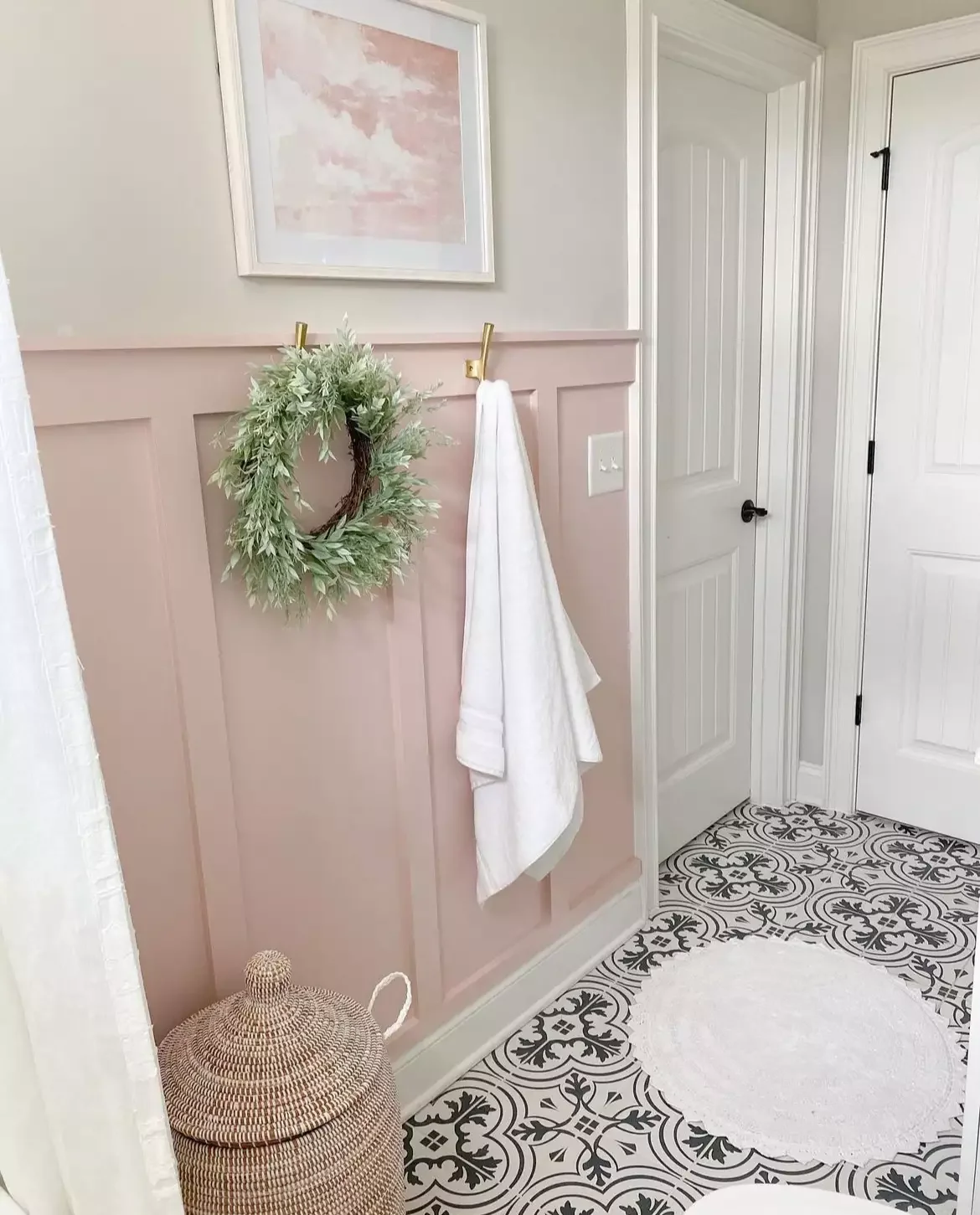15 Board and Batten Accent Walls That Transform Any Room With Instant Texture 13 A Pretty Pink Bathroom