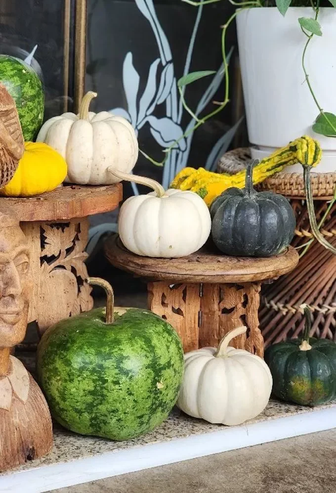 28 Creative Halloween Decorating Ideas You'll Want to Try Right Now 28 A Rainbow of Pumpkins
