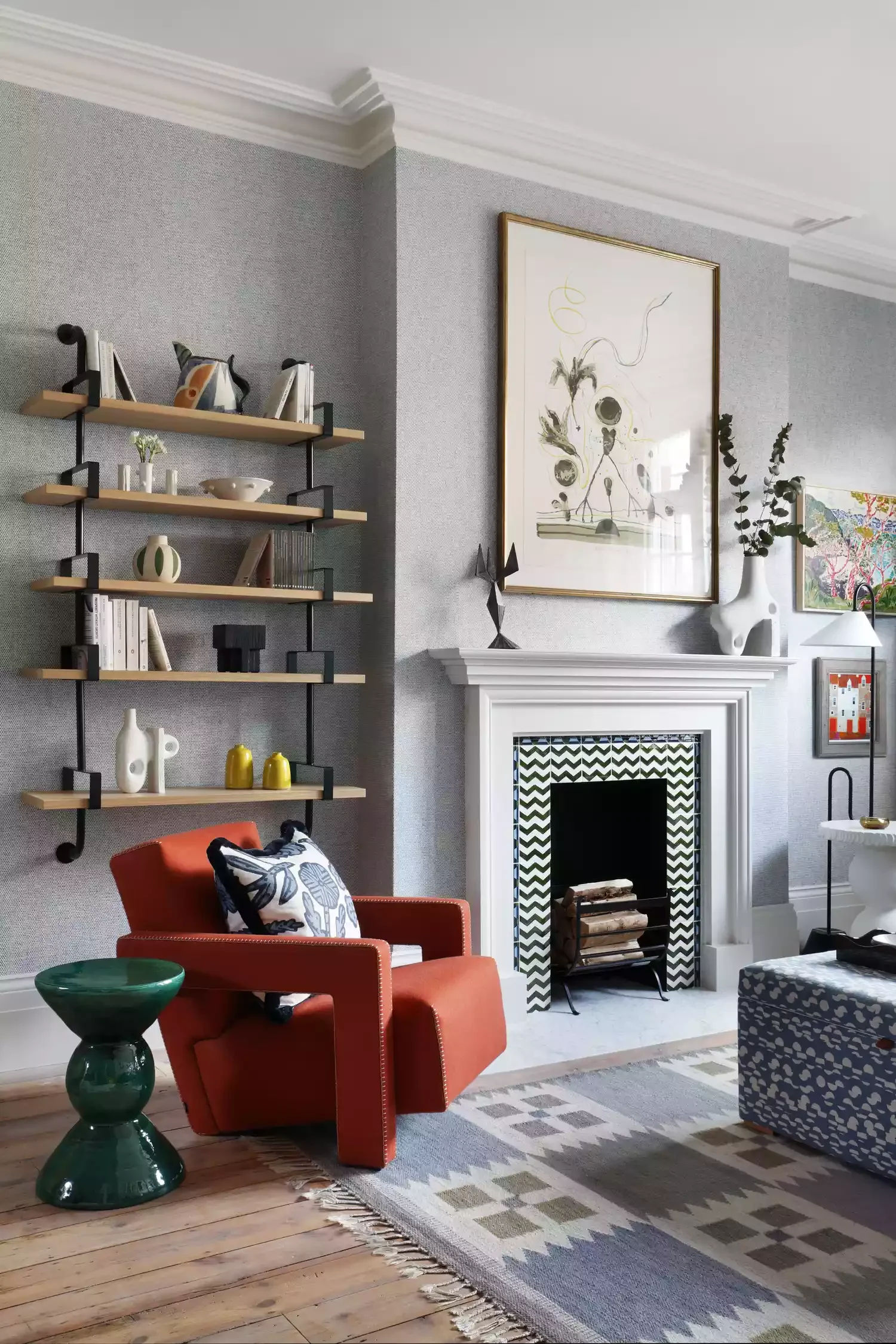 35 Stunning Living Room Wallpaper Ideas to Transform Your Space 3 A Simple Backdrop