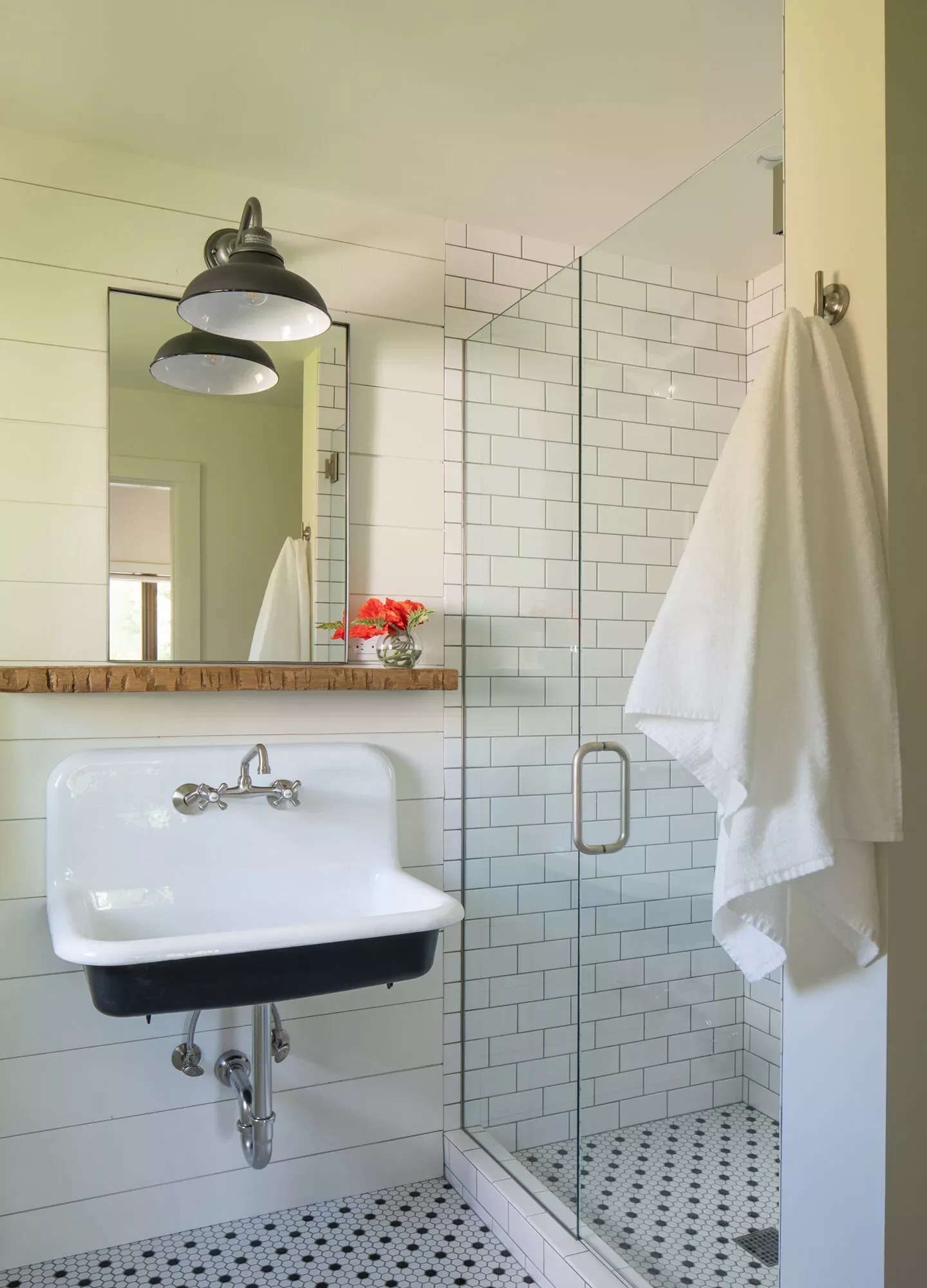 74 Amazing Bathroom Decorating Ideas That Will Transform Your Space 20 A Simple Floating Shelf