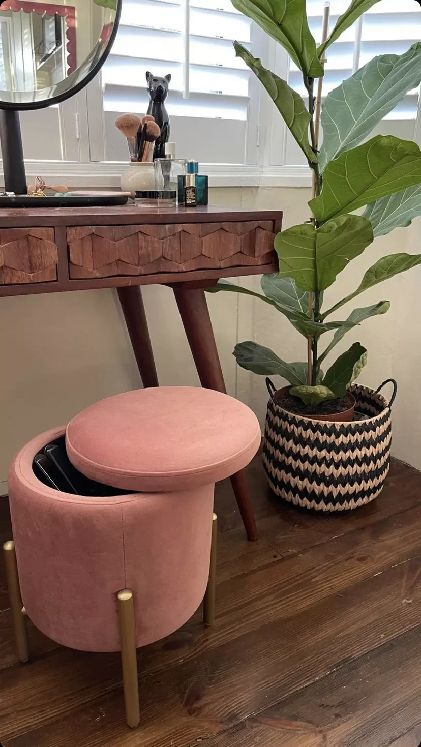 25 Smart Dorm Room Organization Ideas to Transform Your Tiny Space A Stool With Storage