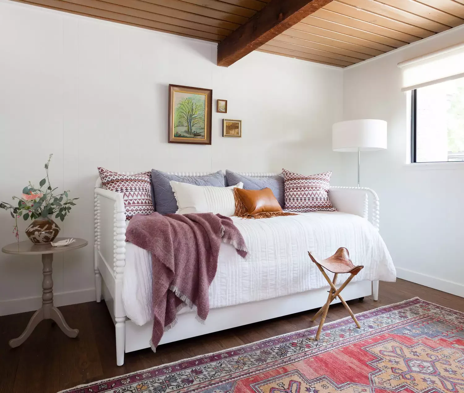 16 Basement Bedroom Ideas That'll Have You Racing Downstairs 7 A Stunning Wood Ceiling