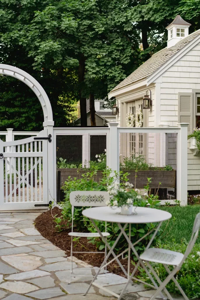 27 Gorgeous Garden Pathway Ideas to Transform Your Outdoor Space A Welcoming Pathway