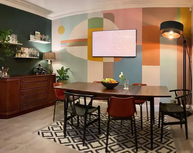 29 Creative Wall Mural Ideas That Will Transform Your Home 23 Abstract Accent Wall Mural