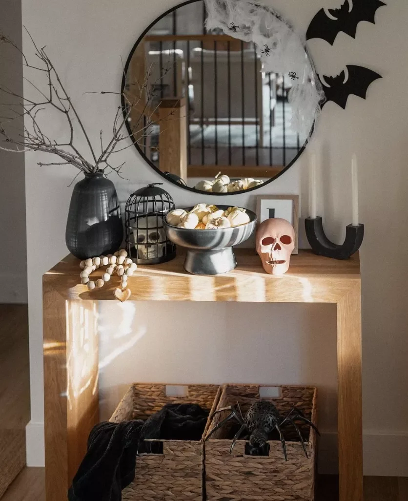 33 Stunning Fall Entryway Ideas That Transform Your Home for Autumn 18 Accent With Cobwebs