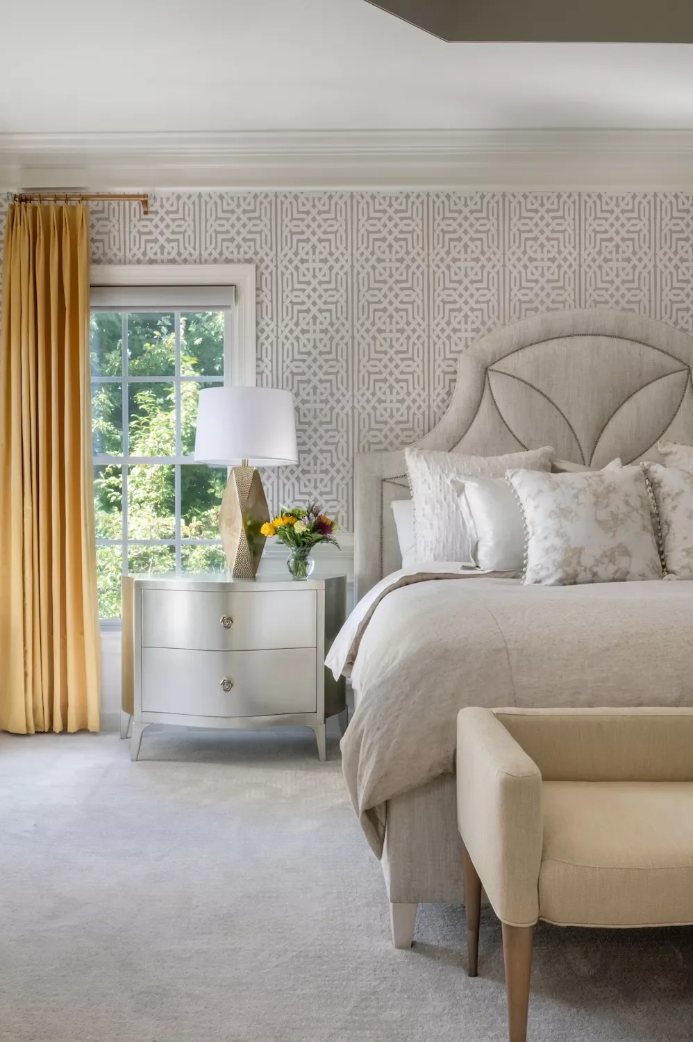 77 Bedroom Design Ideas That Perfectly Balance Personal Style and Sophistication Accent With Gold