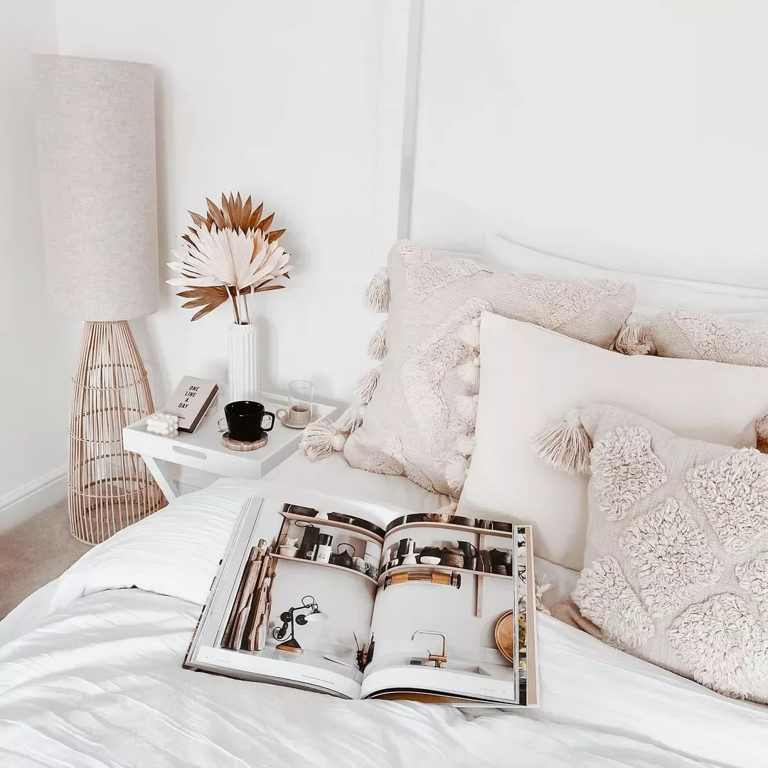 37 Beautiful Aesthetic Bedroom Ideas to Transform Your Space 29 Accent With Rattan