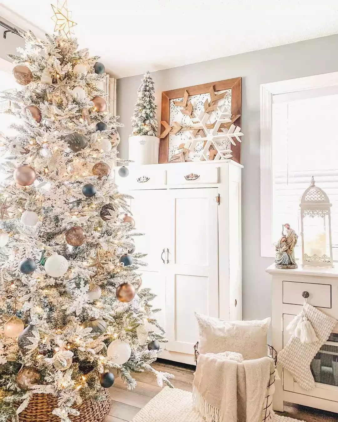 22 Stunning Floor-to-Ceiling Shelf Ideas That Maximize Style and Storage Achieve Height With Seasonal Decor