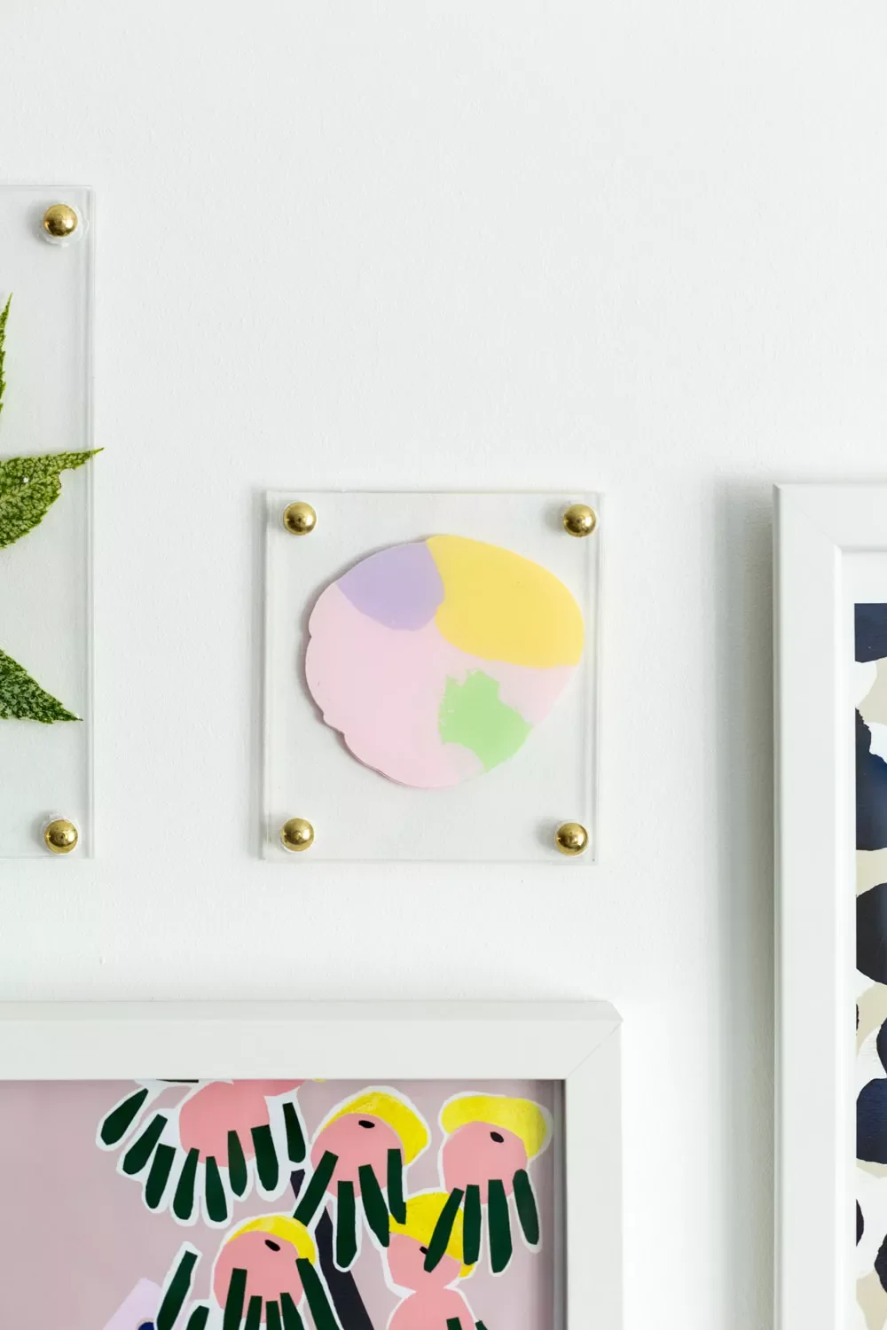 20 Creative DIY Picture Frame Projects to Transform Your Home 18 Acrylic Picture Frames