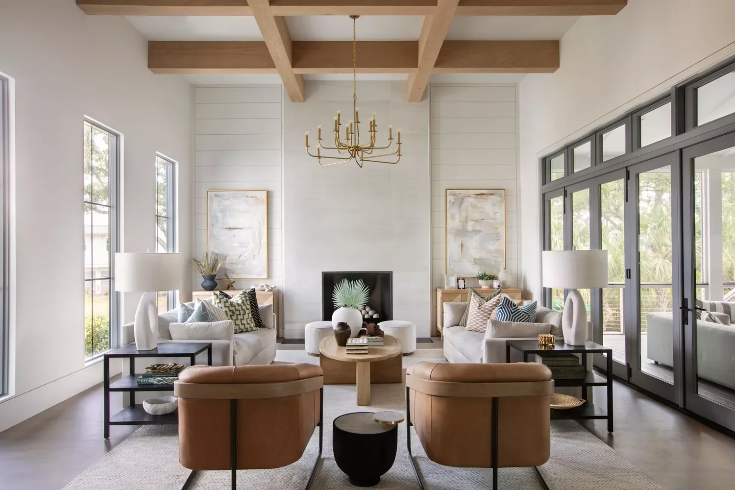 25 Brilliant Ways to Master Transitional Living Room Design 8 Add Architectural Details