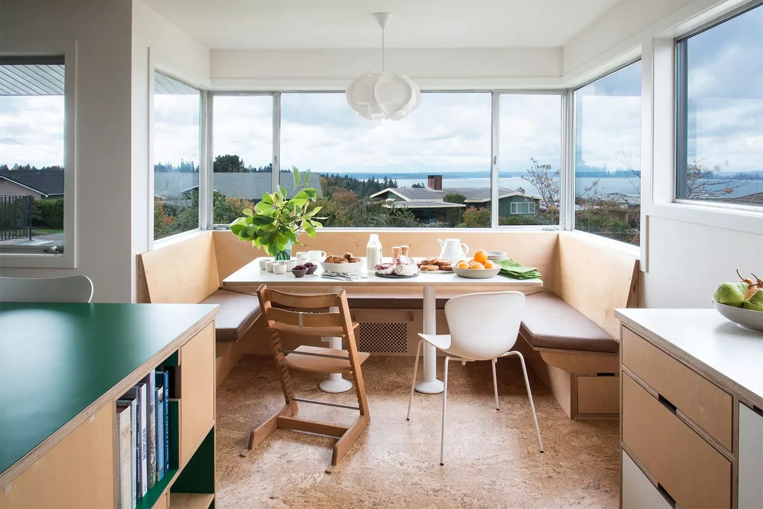 45 Brilliant Bay Window Ideas That Will Transform Your Home 2 Add Banquette Seating