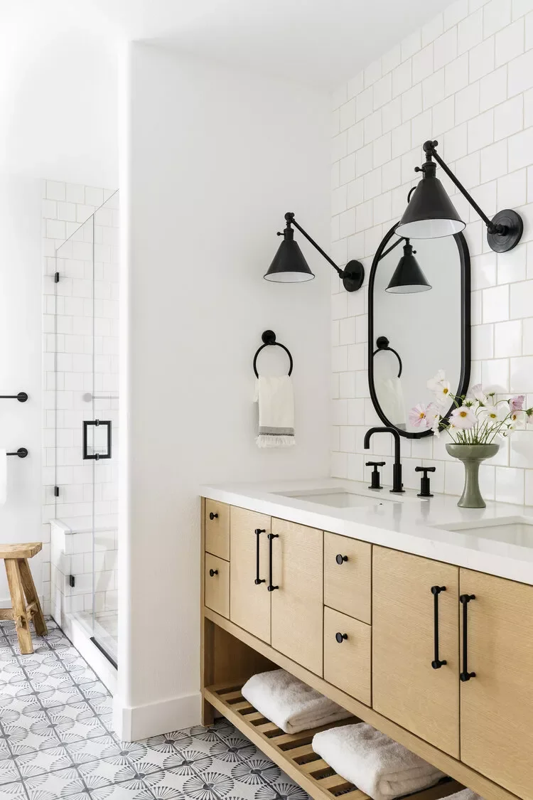 32 Stunning Modern Farmhouse Bathroom Ideas for Timeless Style 3 Add Black Accents