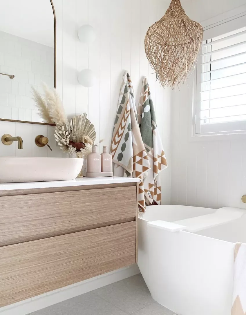 30 Beach-Inspired Bathroom Ideas That Bring Coastal Vibes Home 17 Add Boho Flair