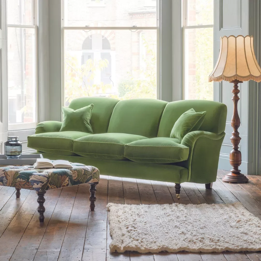 9 Stunning Ways to Style Your Emerald Green Sofa in the Living Room Add Classic Touches