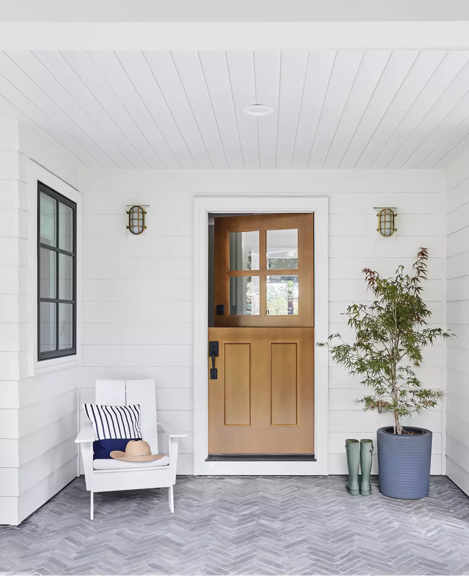 21 Budget-Friendly Small Porch Ideas That Will Make Your Neighbors Jealous 12 Add Coastal Accents