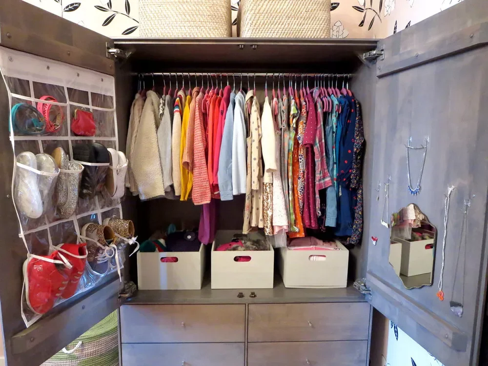 30 Brilliant Storage Solutions to Transform Your Small Apartment Add DIY Door Storage