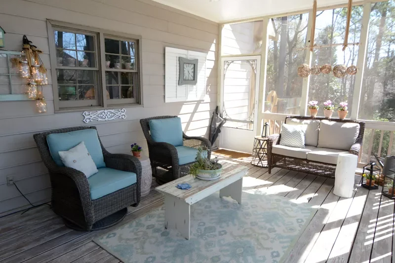 62 Stunning Screen Porch Ideas to Create the Perfect Indoor-Outdoor Retreat Add DIY Screen Porch Decor