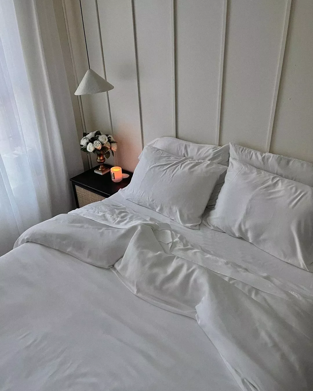 30 Cozy Bedding Ideas to Transform Your Bedroom Into a Dreamy Retreat 28 Add Extra Comfort