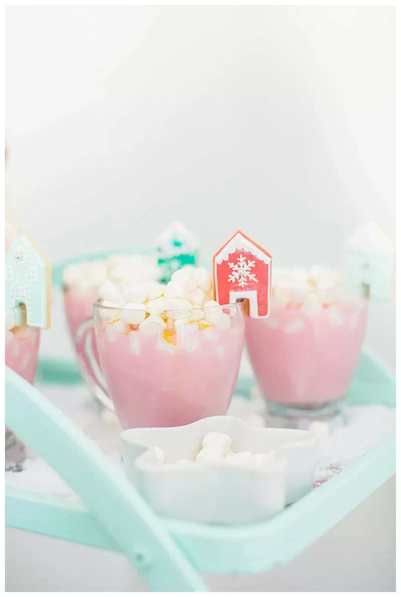 50 Festive Christmas Party Decorating Ideas Your Guests Will Absolutely Adore 49 Add Food Coloring