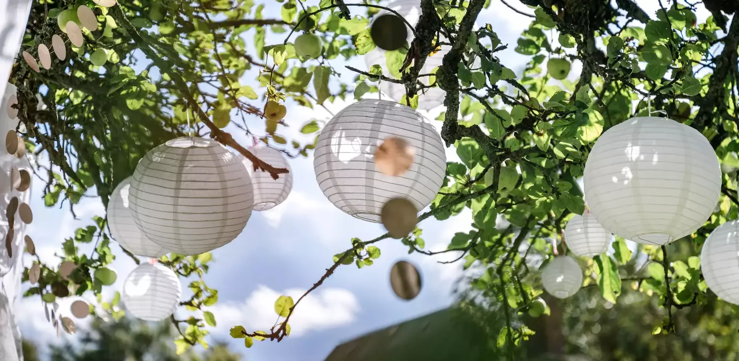 21 Tranquil Zen Garden Ideas That Will Transform Your Outdoor Space Add Hanging Lanterns