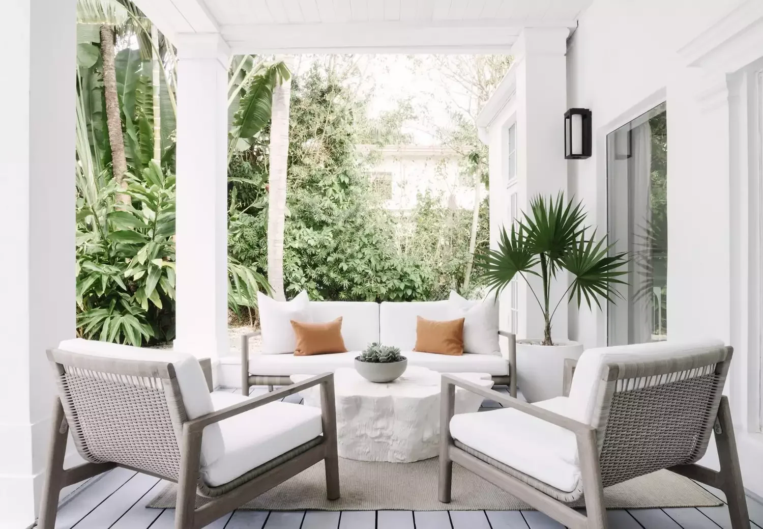 18 Stunning Outdoor Dining Ideas That'll Transform Your Backyard Into the Ultimate Summer Escape 17 Add Minimal Pops of Color