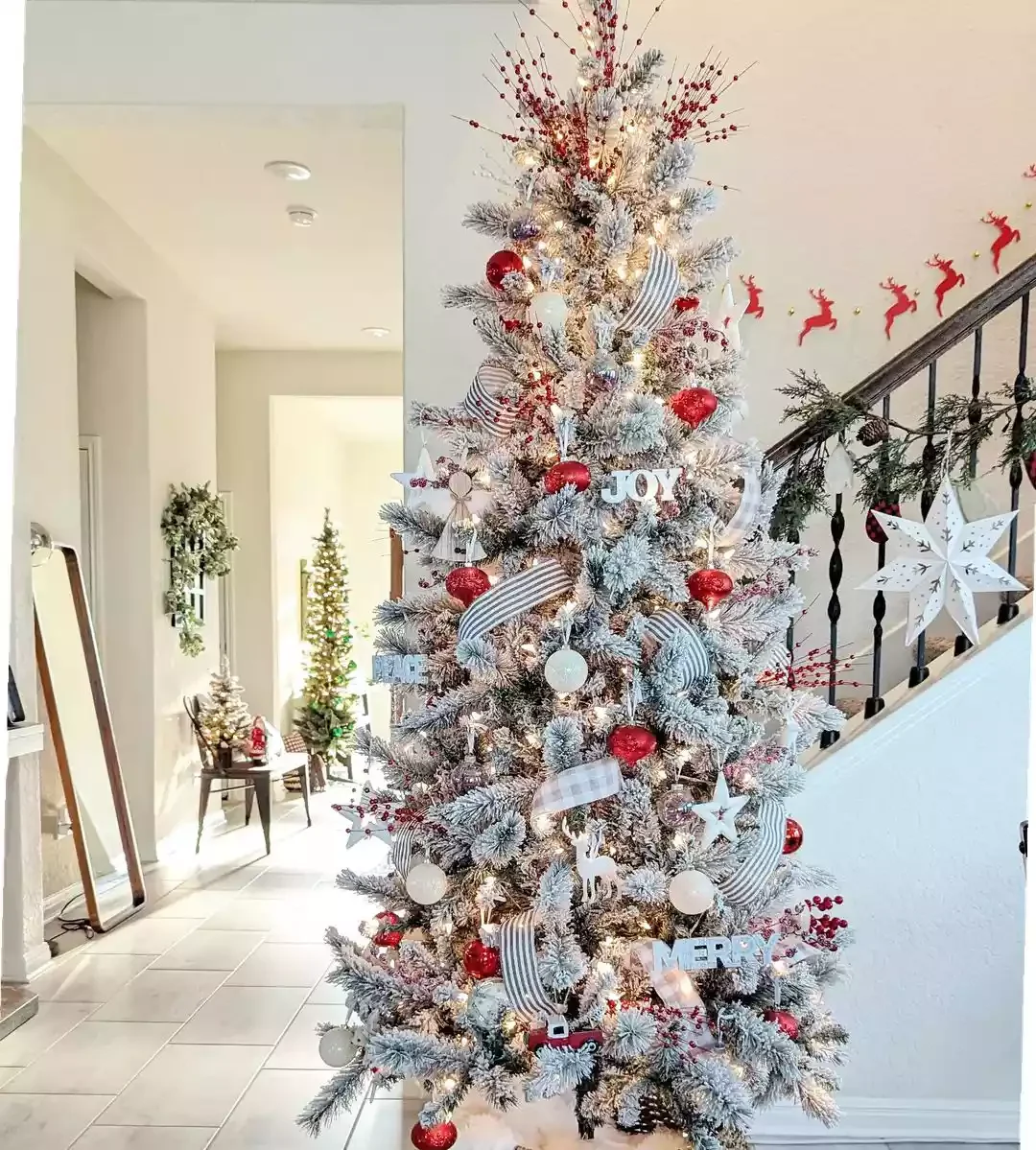 27 Stunning Flocked Christmas Tree Ideas That Transform Your Holiday Decor 20 Add Natural Elements