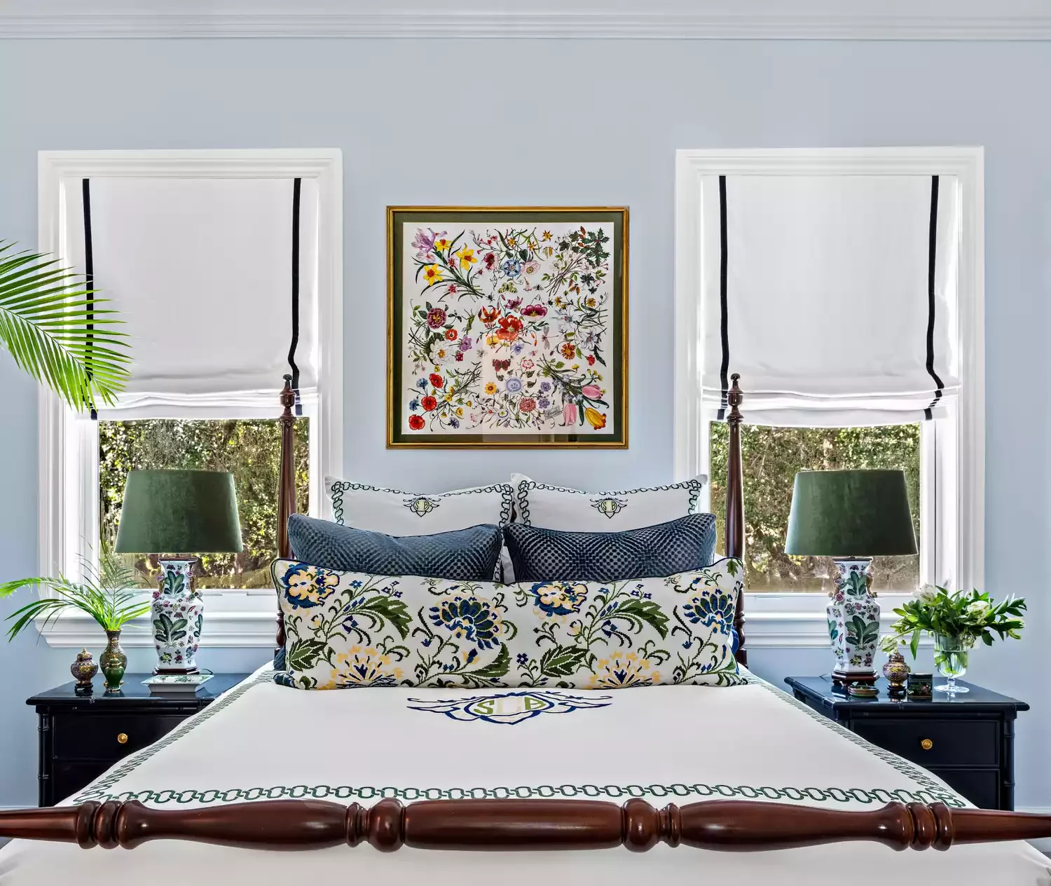 25 Stunning Navy Blue Bedroom Ideas That Will Transform Your Space 26 Add Navy Floral Accents