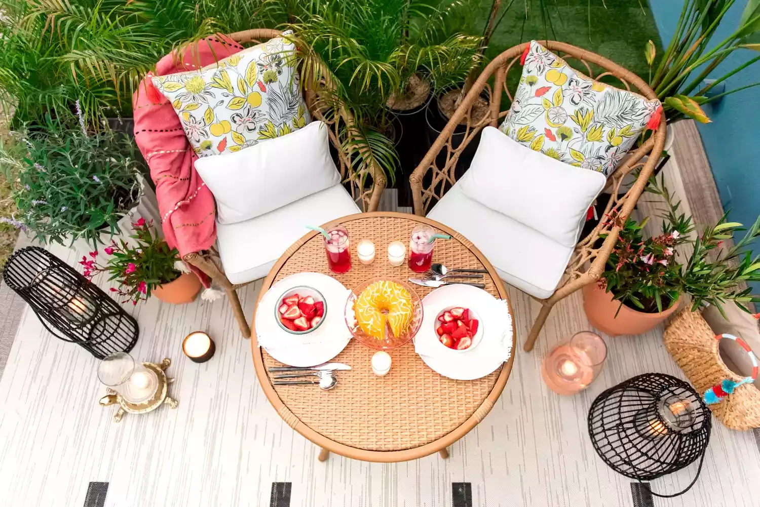 25 Outdoor Seating Ideas That'll Make You Want to Live Outside 24 Add Pops of Color to Your Outdoor Space