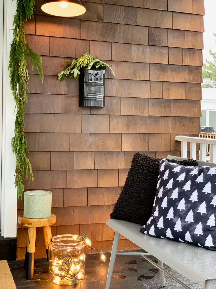 34 Creative Mailbox Ideas to Transform Your Home's Curb Appeal Add Seasonal Decorations