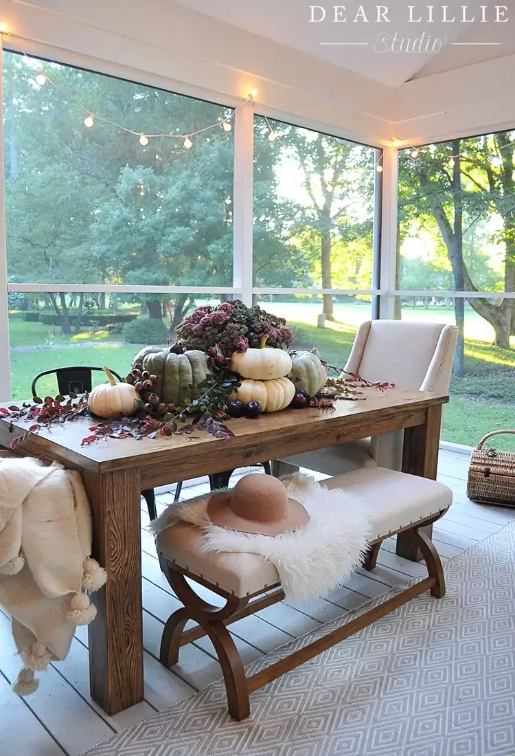 62 Stunning Screen Porch Ideas to Create the Perfect Indoor-Outdoor Retreat Add Seasonal Porch Decor