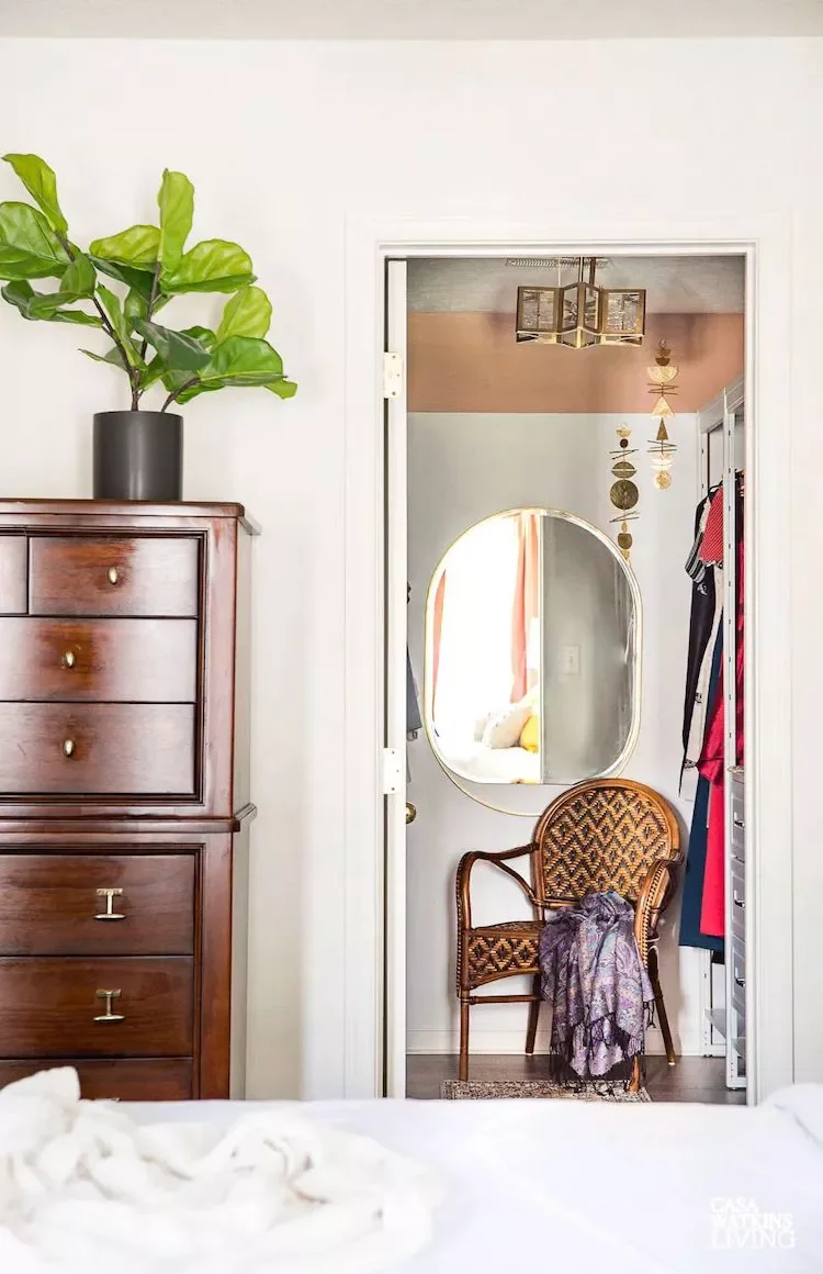 22 Clever Small Walk-In Closet Ideas That Will Transform Your Storage Space Add Simple Seating