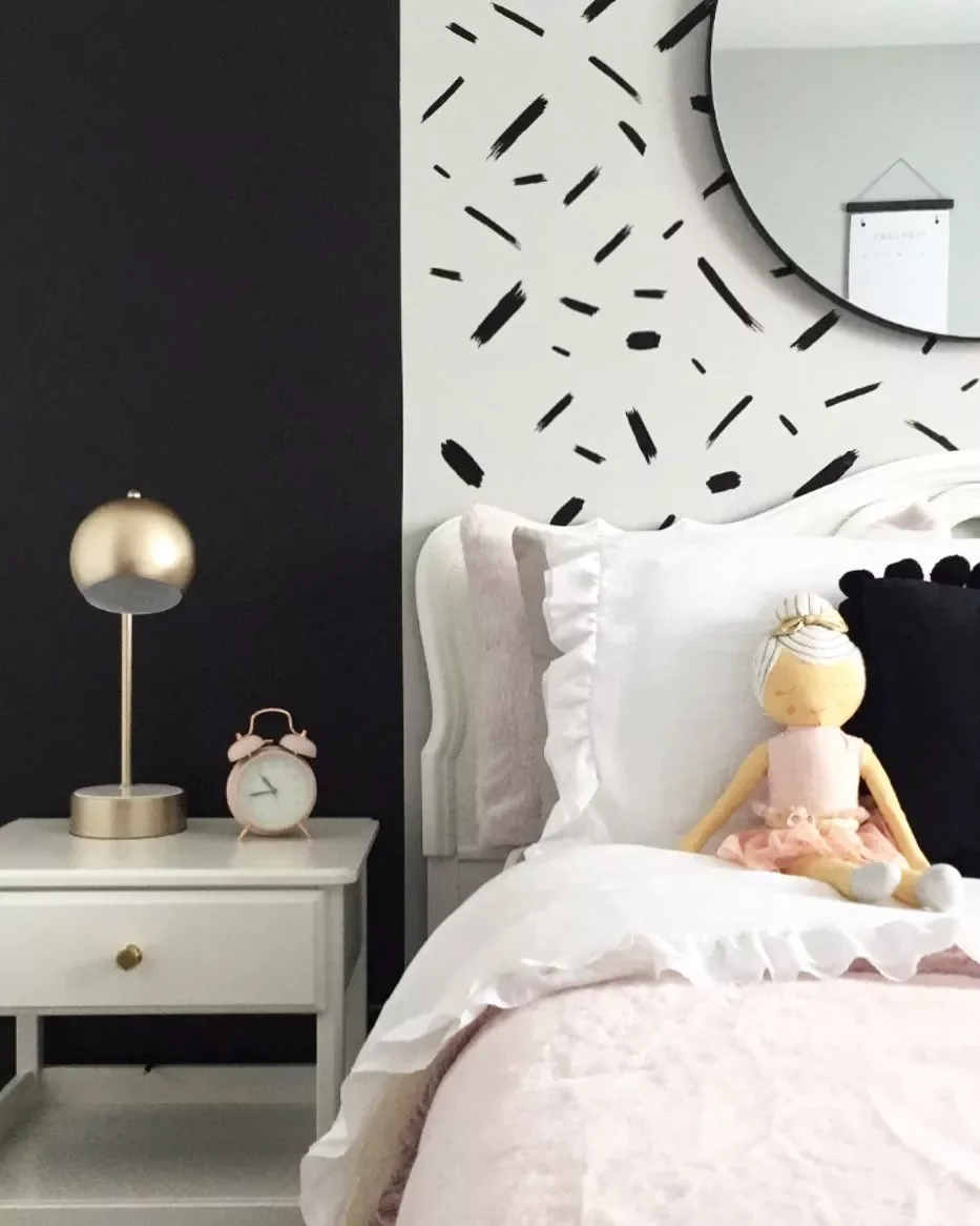 32 Stunning Black and White Bedroom Ideas That Will Transform Your Space 13 Add Soft Brush Strokes