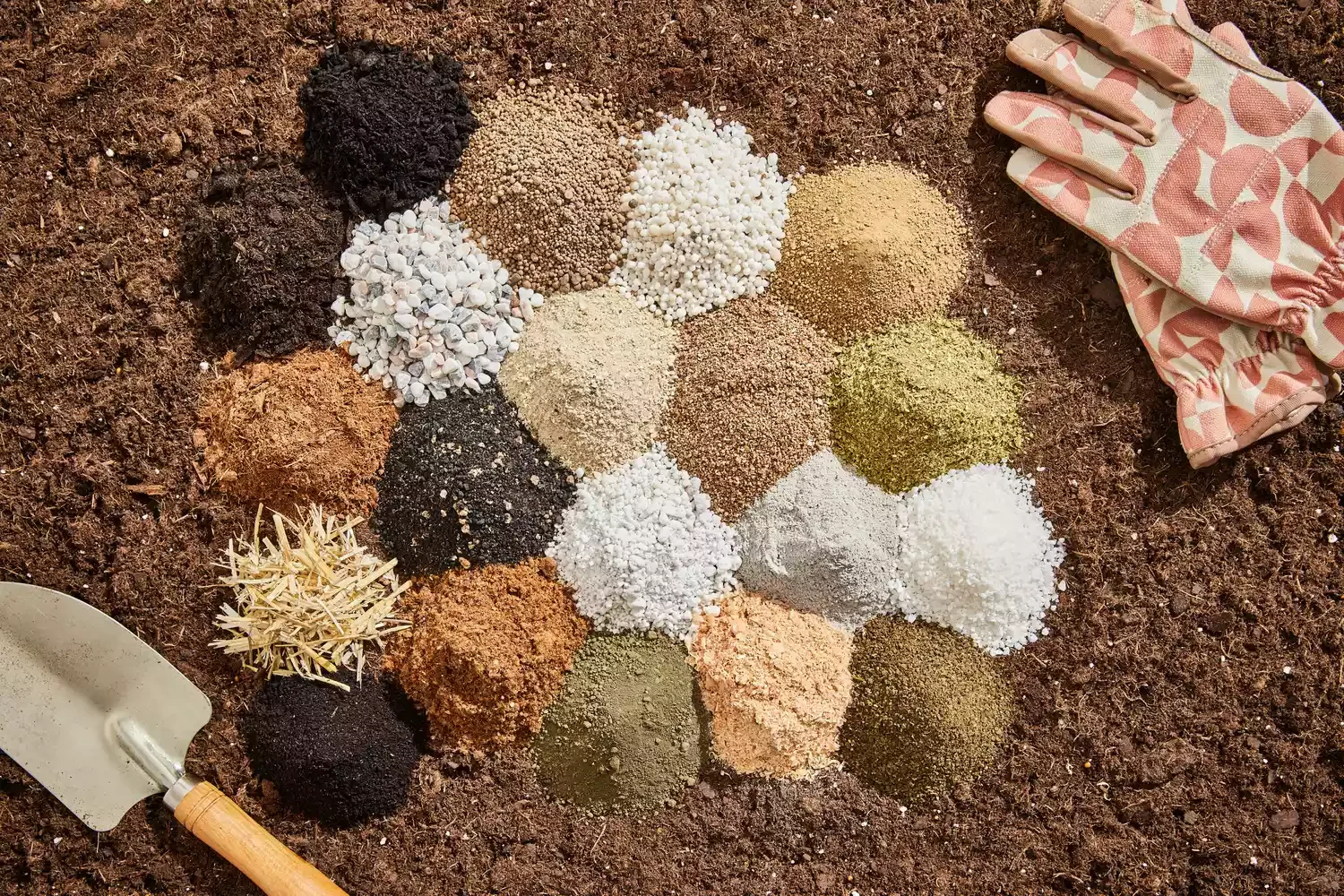22 Cold-Season Garden Projects That Will Transform Your Outdoor Space This Winter 5 Add Soil Amendments