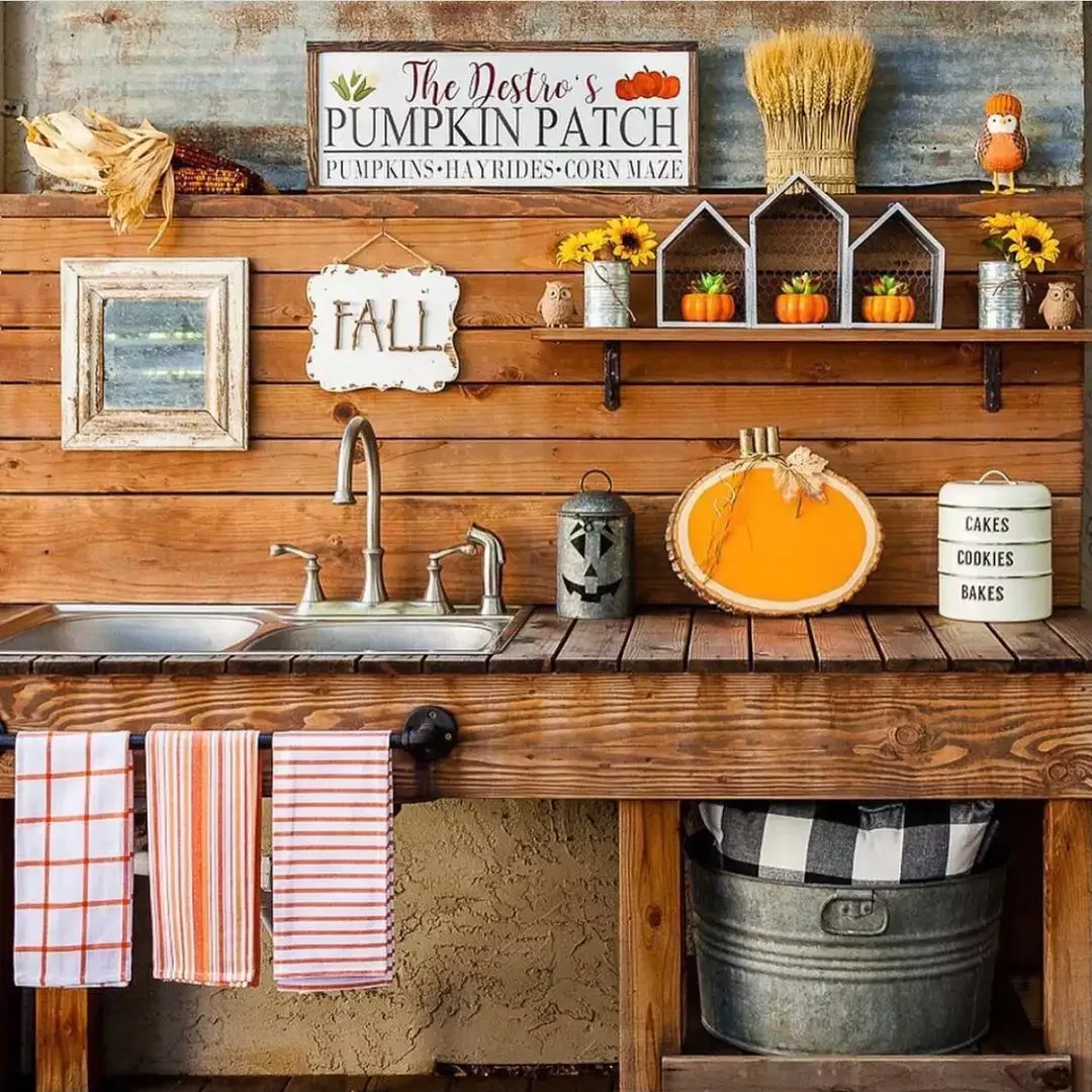 12 Brilliant Outdoor Sink Ideas That Will Transform Your Backyard 7 Add Some Seasonal Flair