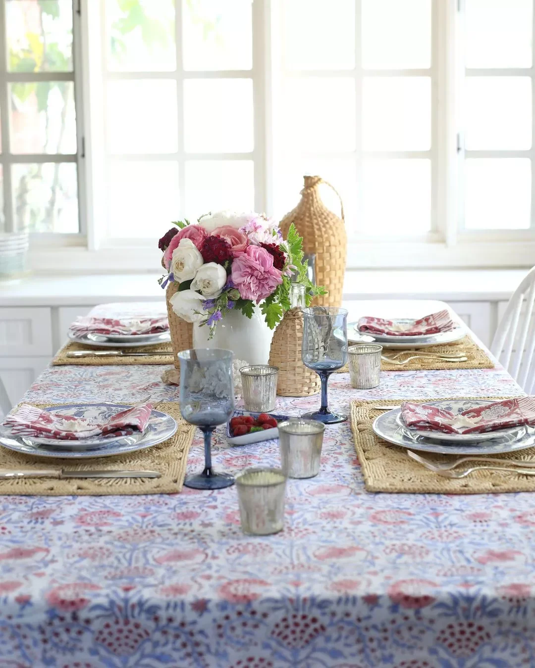 52 Gorgeous Spring Table Centerpiece Ideas to Transform Your Dining Space 1 Add Some Wicker