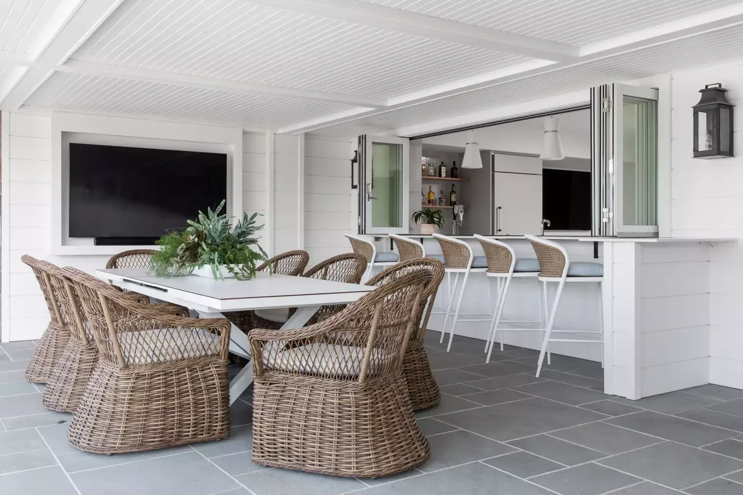 40 Stunning Outdoor Bar Ideas to Transform Your Backyard Entertainment Space 25 Add Textural Woven Accents