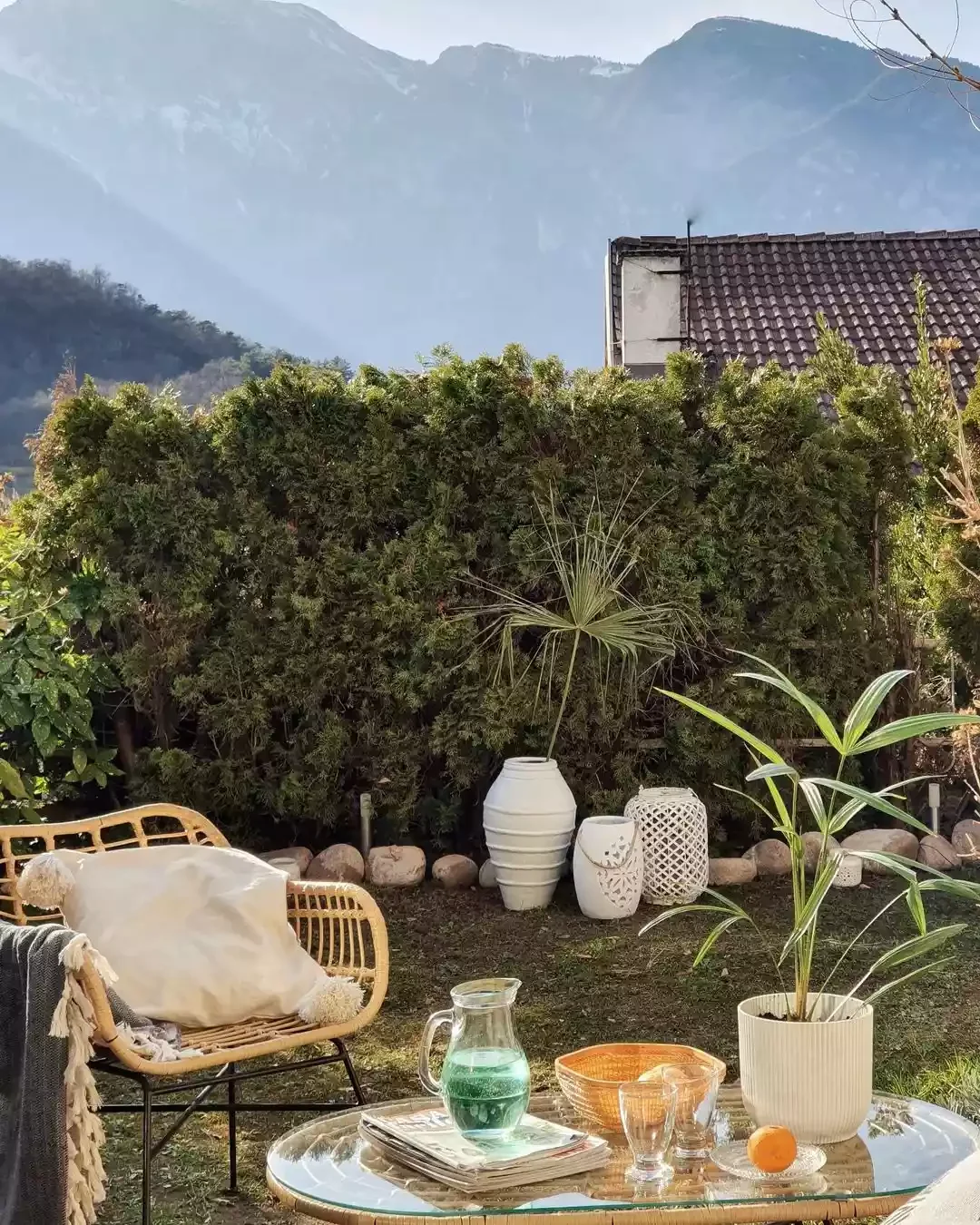 60 Garden Decor Ideas That Transform Your Outdoor Space Add Varying Planters
