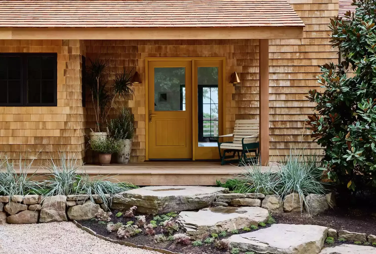 62 Warm and Inviting Front Porch Design Ideas That Welcome Everyone Home 3 Add Warmth With Earth Tones