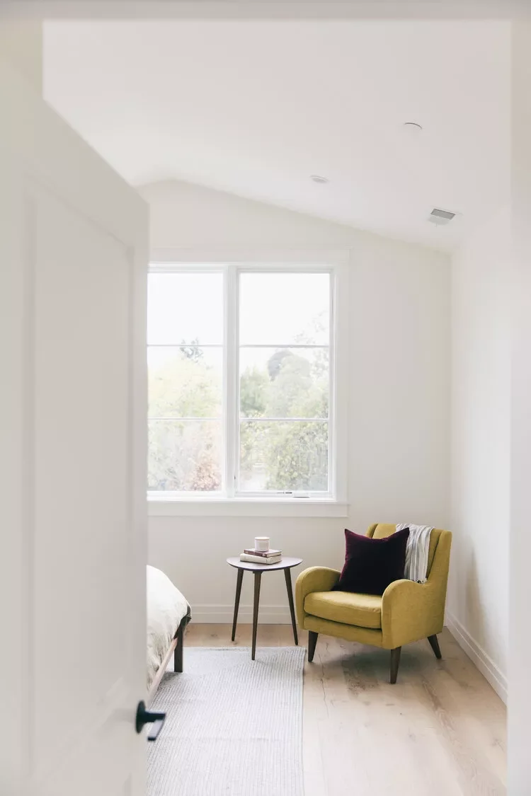 39 Effortlessly Chic Scandinavian Bedroom Ideas That Will Transform Your Space 14 Add a Color Accent