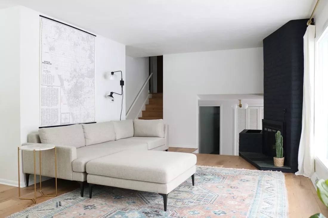 40 Stunning Minimalist Living Room Ideas That Showcase Effortless Style 36 Add a Colorful Rug