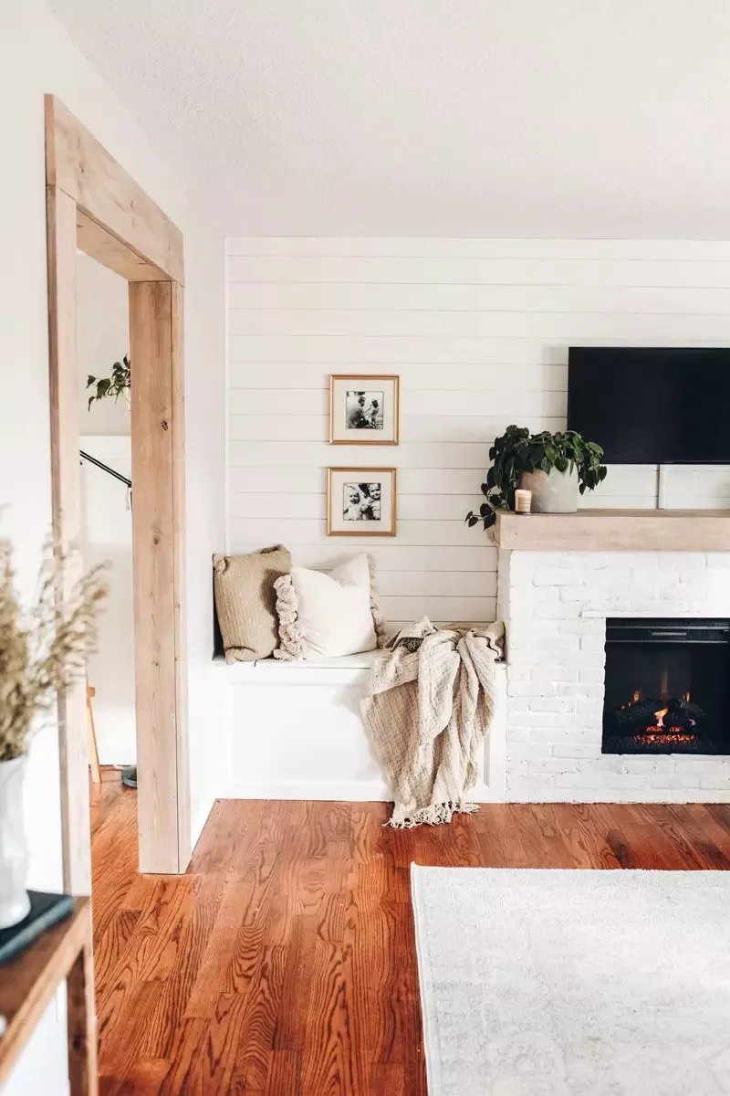 25 Stunning Electric Fireplace and TV Combinations That Look Professionally Designed 18 Add a Farmhouse Feel