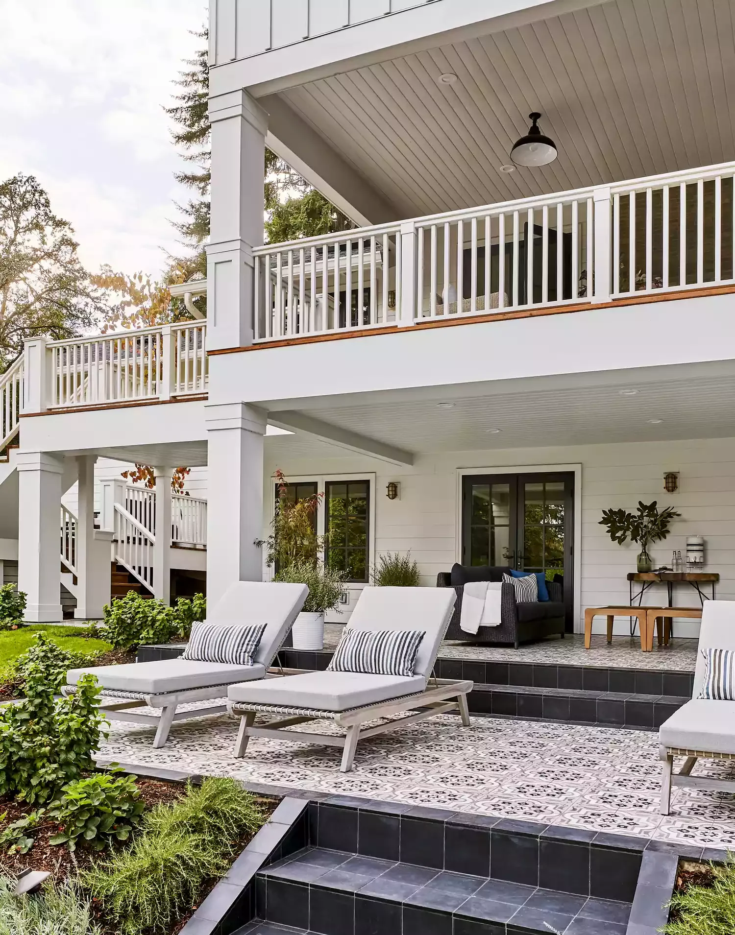 15 Creative Sloped Backyard Transformations That Maximize Your Outdoor Space Add a Few Steps